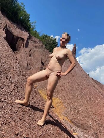 Full leaked Redhotwife private onlyfans photo