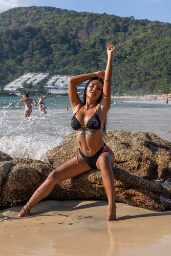 Full leaked Reeno ploy private onlyfans photo