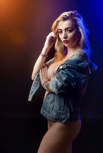 Full leaked Reeree private onlyfans photo