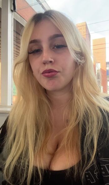 Full leaked Reeseychanelle private onlyfans photo