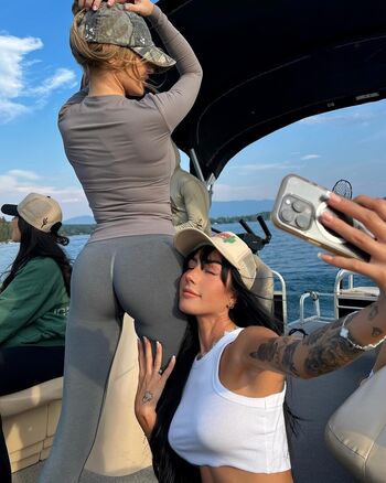 Reilly Lamb / Reillyyylamb