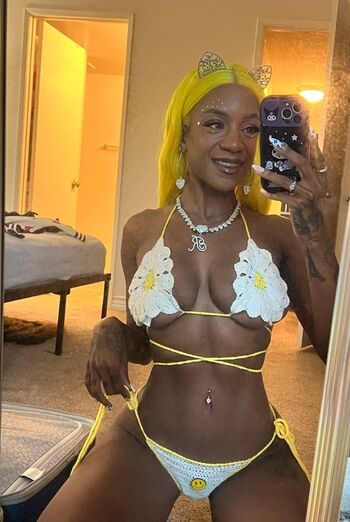 Full leaked Reina da ripper private onlyfans photo