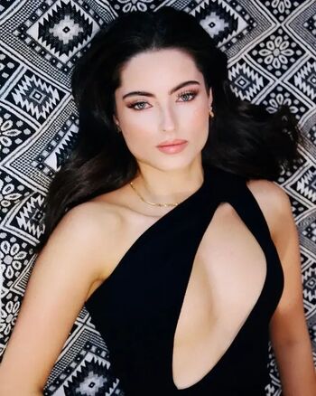 Full leaked Renee murden private onlyfans photo
