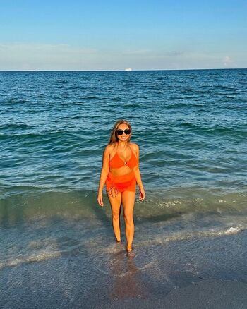 Full leaked Reneesouv realtor private onlyfans photo