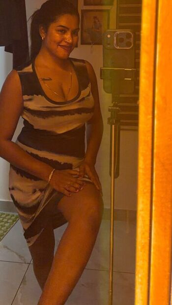Full leaked Reshma rechu page private onlyfans photo