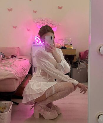 Full leaked Reymiri private onlyfans photo