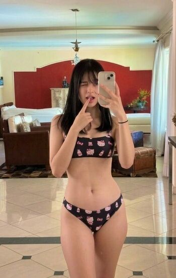 Full leaked Rhaychu private onlyfans photo