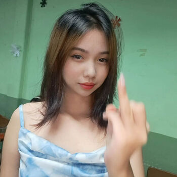 Rhioenna Lim