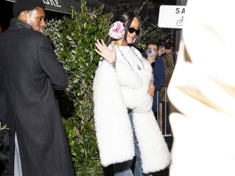 Full leaked Rihanna page private onlyfans photo
