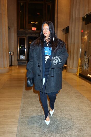 Full leaked Rihanna page private onlyfans photo