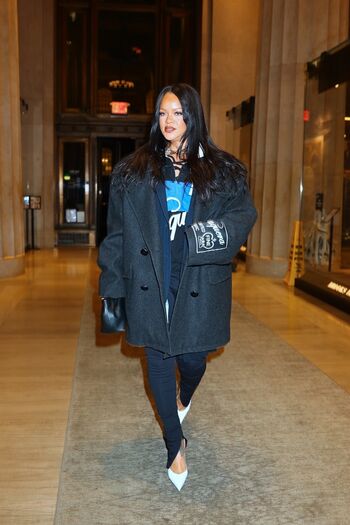 Full leaked Rihanna page private onlyfans photo