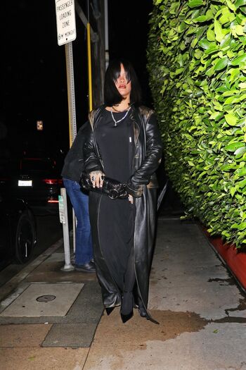 Full leaked Rihanna private onlyfans photo