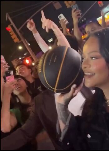 Full leaked Rihanna page private onlyfans photo