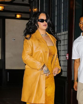 Full leaked Rihanna  page private onlyfans photo