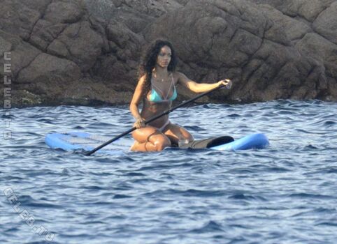 Full leaked Rihanna page private onlyfans photo