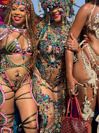Full leaked Rihanna page private onlyfans photo