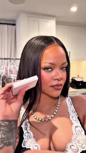 Full leaked Rihanna page private onlyfans photo