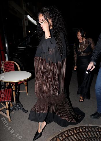 Full leaked Rihanna  page private onlyfans photo