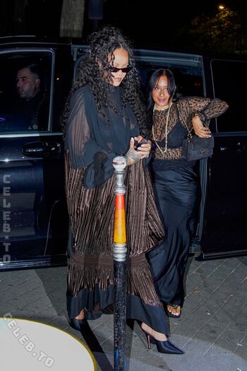 Full leaked Rihanna  page private onlyfans photo