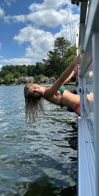 Full leaked Leahmsharp / private onlyfans photo