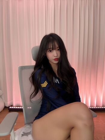 Full leaked Riribebe page private onlyfans photo
