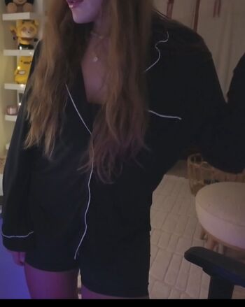 Full leaked Riribebe page private onlyfans photo