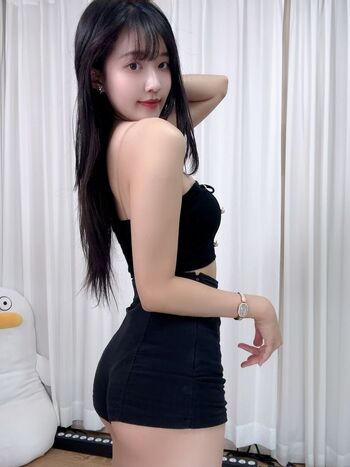 Full leaked Riribebe page private onlyfans photo