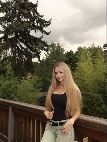 Full leaked Riribebe page private onlyfans photo