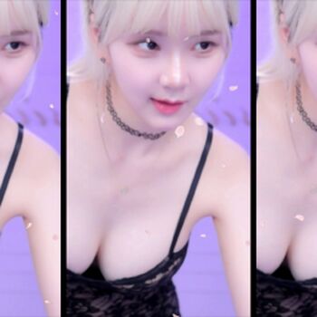 Full leaked Riribebe page private onlyfans photo