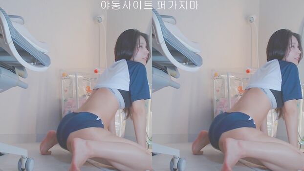 Full leaked Riribebe page private onlyfans photo