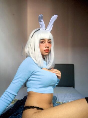Full leaked Roachhasfeelingstoo private onlyfans photo