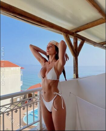 Full leaked Roberta serafini private onlyfans photo