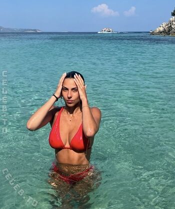 Full leaked Roberta serafini private onlyfans photo