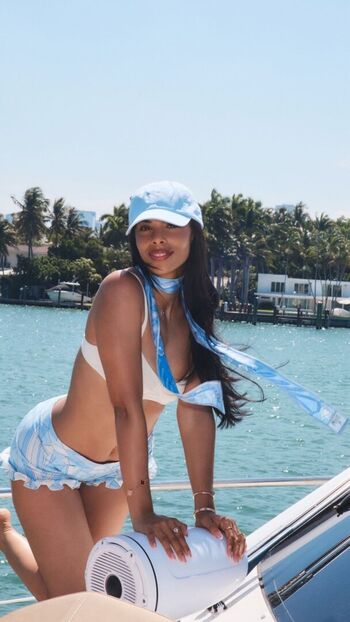 Full leaked Rochelle humes private onlyfans photo