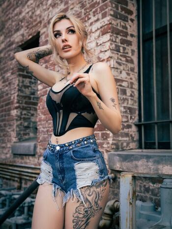 Full leaked Rolyatistaylor private onlyfans photo