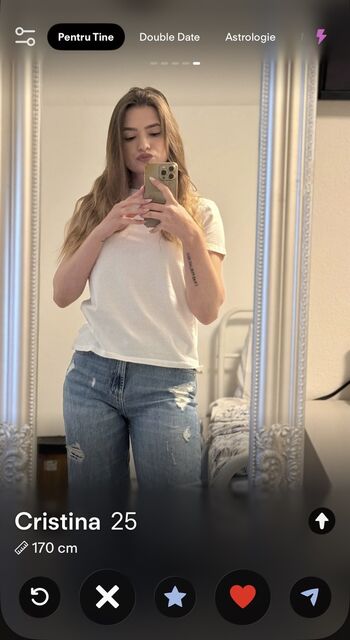 Full leaked Romanian girls page private onlyfans photo