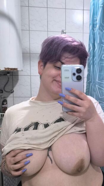 Full leaked Romanian girls page private onlyfans photo
