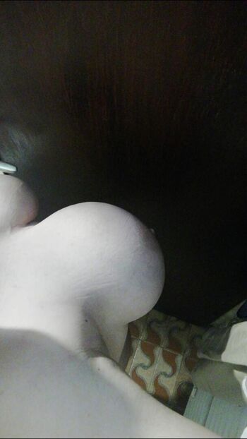 Full leaked Romanian girls page private onlyfans photo