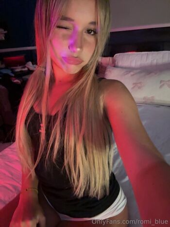 Full leaked Romi blue page private onlyfans photo