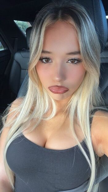 Full leaked Romiblue private onlyfans photo