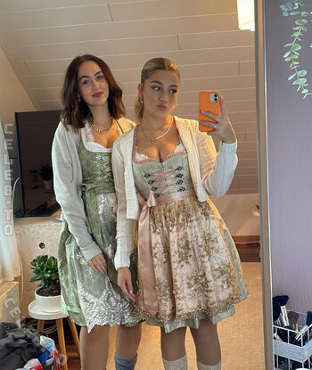 Full leaked Romina jana private onlyfans photo