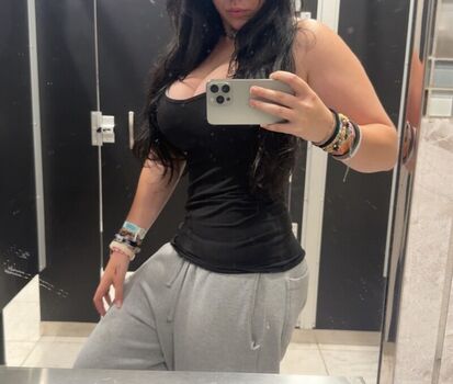 ronnie_kicksass