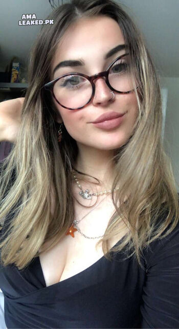 Full leaked Rosa vallis page private onlyfans photo
