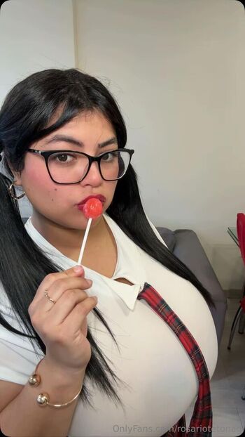 Full leaked Rosariotetonag private onlyfans photo