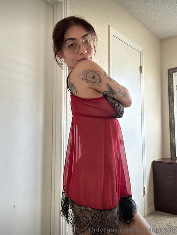 Full leaked Rose w page private onlyfans photo