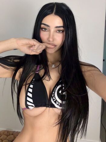 Full leaked Rose zara private onlyfans photo