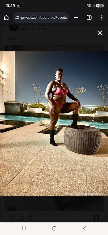Full leaked Rosebronze private onlyfans photo