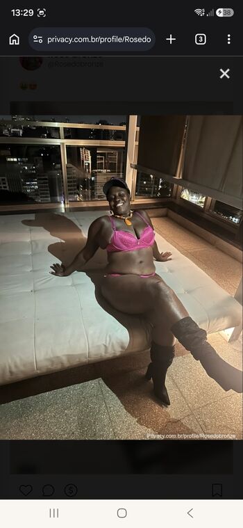 Full leaked Rosebronze private onlyfans photo