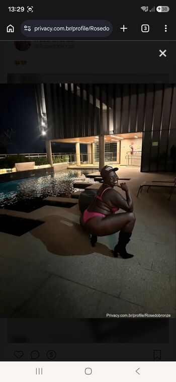 Full leaked Rosebronze private onlyfans photo