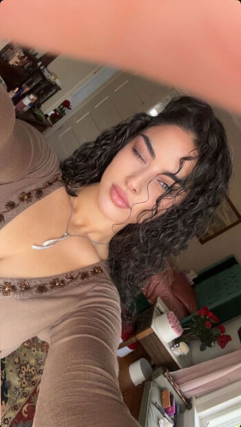 Full leaked Roseistheart private onlyfans photo